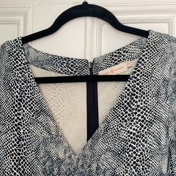 Tory Birch blue snakeskin dress knee length soft business casual - Picture 2 of 4